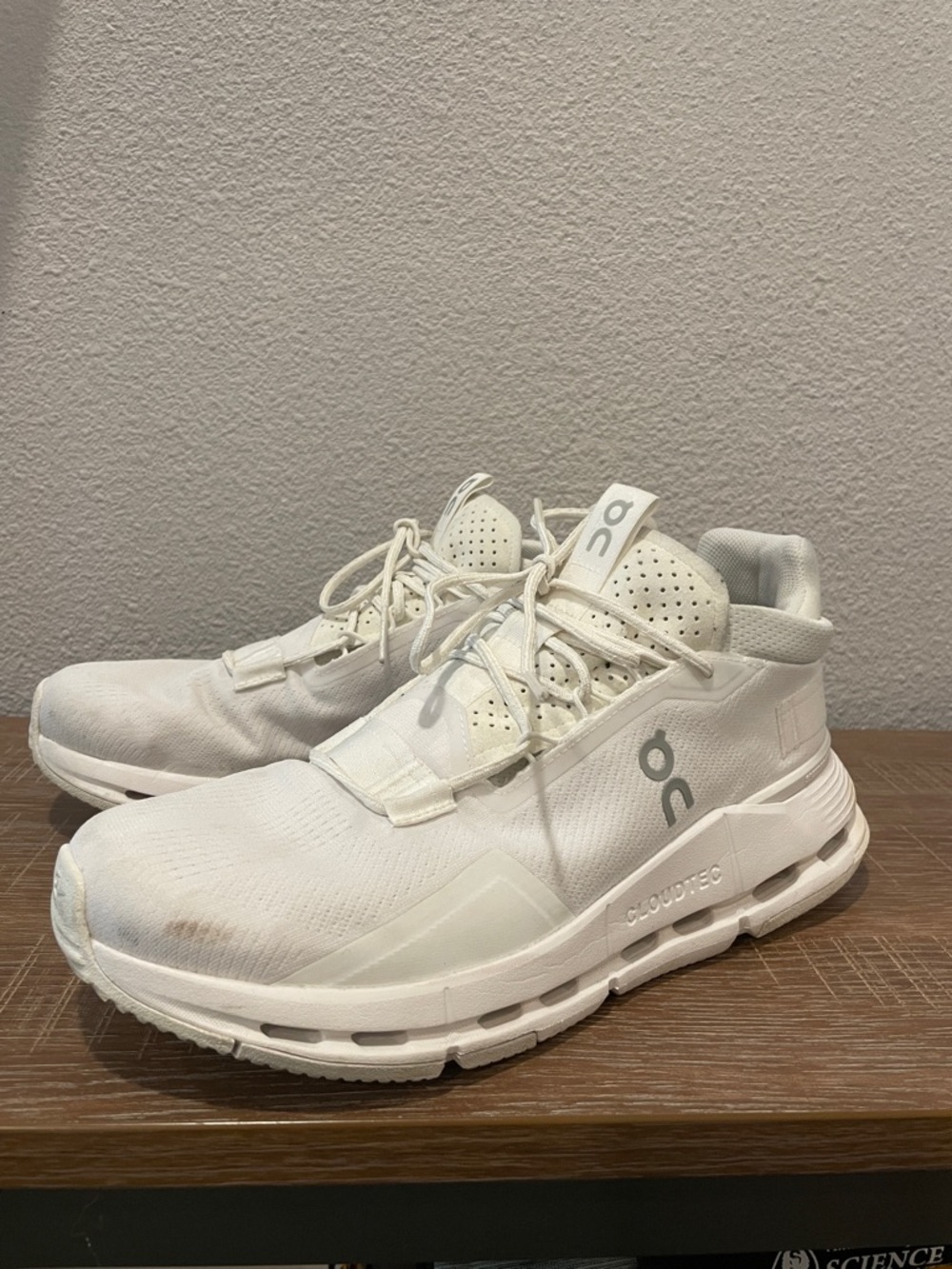Men’s On Cloud Cloudnova 2 shoes size 8